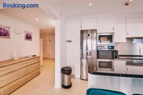 Apartment Monaco mit Pool - Image 2