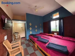 DANDELI NAKADI Home Stay - Image 4