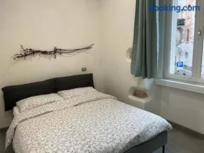 room154 - Image 3