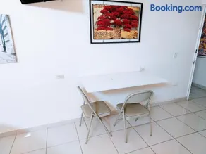 Departamento 22,cerca del CAS , CIMA, CRIT, consulado,Galerias mall y centro de gobierno - Image 3
