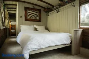 The Railway Carriage Helmsley - Image 4