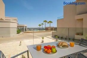 Eanthia Beach Resort - Image 3