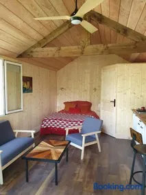 Studio en bois independant avec terrasse et jardin - Image 2