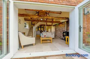 The Cider Barn, Luxury for 2 with beautiful views. - Image 4