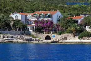 Apartments by the sea Cove Pokrivenik - Hvar - 10419 - Image 1