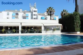 Lago Azul Apartment I - Image 2