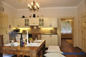 Atmospheric Quiet Apartment - Image 1