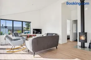 Beautiful Holiday Home With Panoramic Views Enjoy Stunning Nature - Image 2