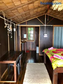 Beachfront Hut Upstairs Astra - Beach Shack Chalet - Image 3