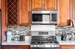 555-2 6BR Quincy - Spacious Apt near Boston - Perry Beach - Image 4