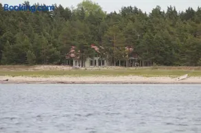 Villa Dirhami - Image 1