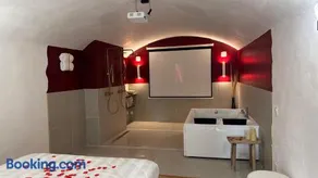 "L'écrin d'amour" - Suite, Spa & Double pommeau - Image 3