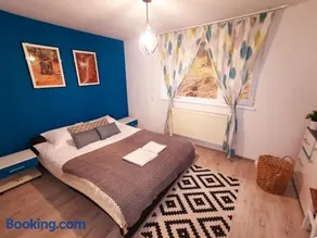 105500 Apartment - Image 1