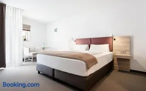 Donna Hotel Klosterhof - Image 1