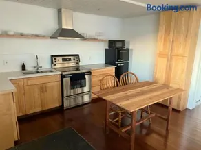 Coastal Nest Ocean & Mountain View Suite - Image 3