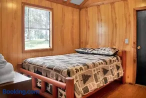 Homey Cabin in Bloomington with Views - Image 4