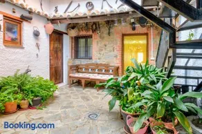Charming House with Mountain Views in Puebla de Don Rodrigo - Image 3