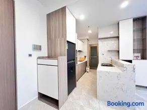 2BR The Peak Midtown M8 - Image 5