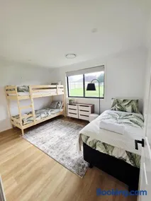 The Basin Cove - Sleeps 10 - Water Views - Image 4