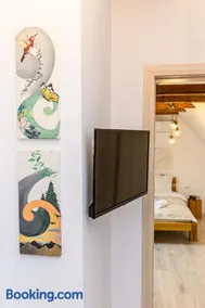 B-Holiday Luxury GuestHouse - Image 3