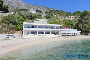 Family-friendly apartments with swimming pool Zivogosce - Porat, Makarska - 18150 - Image 2