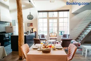 B&B Anna-Grace - Image 1