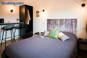 L'Atelier Dollonnais - Image 1