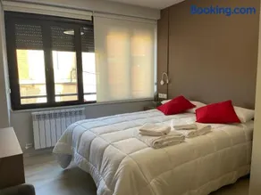 Apartamentos Puertas del Orbigo - Image 2