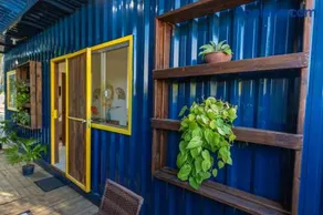 Mogi dos Passaros casa container azul - Image 3