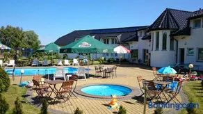 Brydar with Sauna, Swimming Pool and Jacuzzi - Image 2
