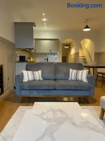 The Old Shop Apartment - Image 3