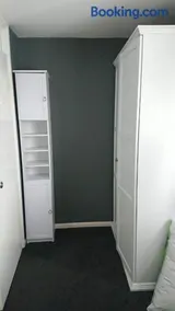 School Close double room - Image 2