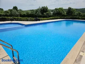 Azur Properties 74 - Image 2