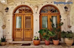 Ξενώνας Μυρτώ - Image 1