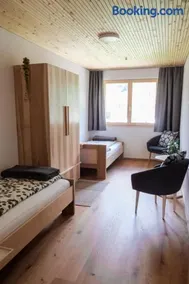 751Pelzrain - Image 2