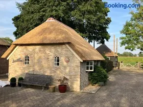 Fourtrees Cottage - Image 2