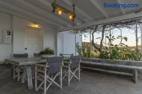 Tranquille House - Image 1