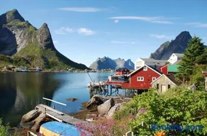 Reine Retro Villa - Cozy Villa With a Fantastic View - Image 3