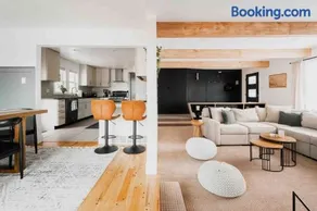 Speakeasy, HotTub, Theater - 15 min to Red Rocks - Unique & Private - Image 3