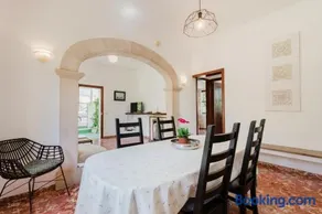 Villa Mª ANTOINETTE - Image 2
