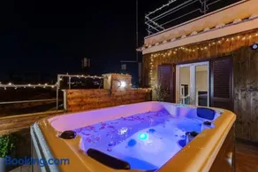 VIVILO ROMA TREVI - LUXURY EXPERIENCE - PRIVATE JACUZZI on TERRACE - INSANE VIEW - Image 2
