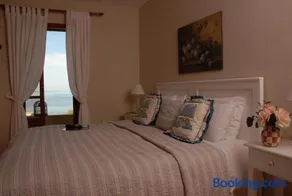 Amboula Beach Apartments - Image 3