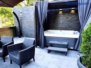 Beautiful house with large terrace and jacuzzi - Image 1