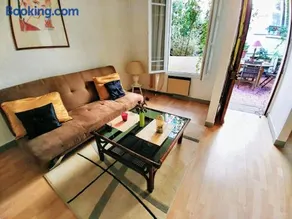 Maison confortable à Montreuil avec jardin clôturé - Image 2