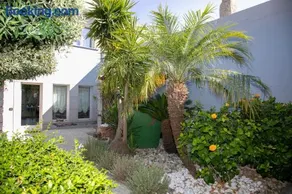 Hibiscus B&B - Image 2