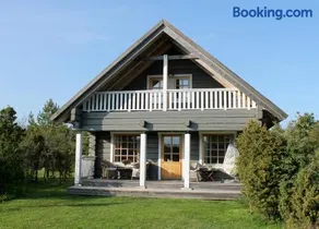 Toominga Seaside Cottage - Image 1