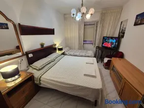 Apartment & Rooms Constantí - Image 3