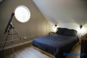 Escape to the Woods Off Grid Living York River - Image 4