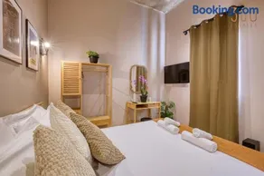 Charming Restored Townhouse with Rooftop Terrace & BBQ - Attard - Image 4