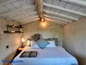 Cabanon bucolique face au Luberon - Image 1